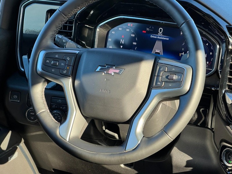 Chevrolet Silverado 1500 Vehicle Image 12