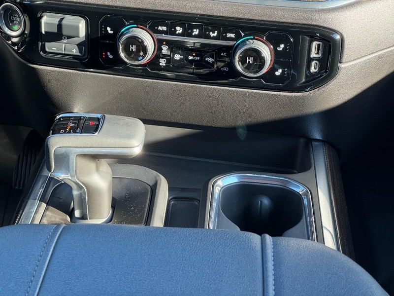 Chevrolet Silverado 1500 Vehicle Image 14