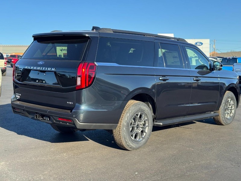Ford Expedition Max Vehicle Image 03