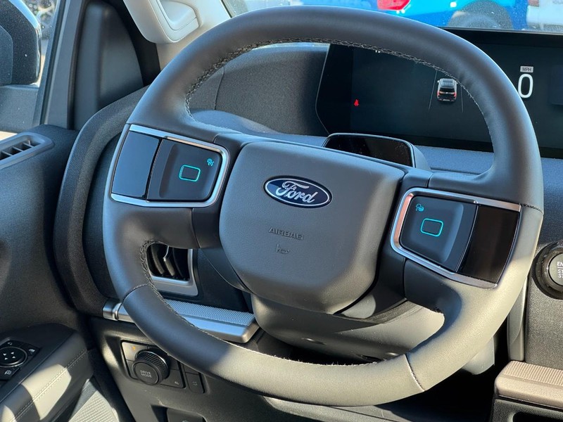 Ford Expedition Max Vehicle Image 08