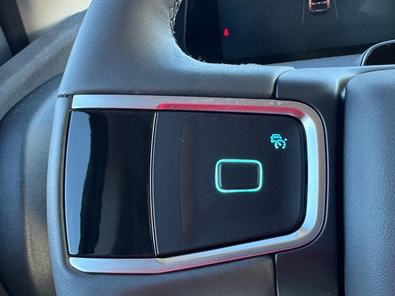 Ford Expedition Max Vehicle Image 14