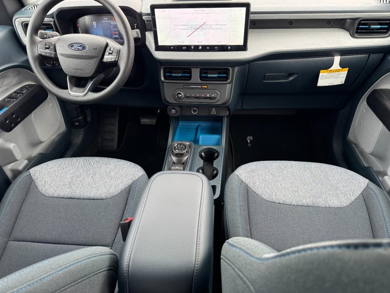 Ford Maverick Vehicle Image 06