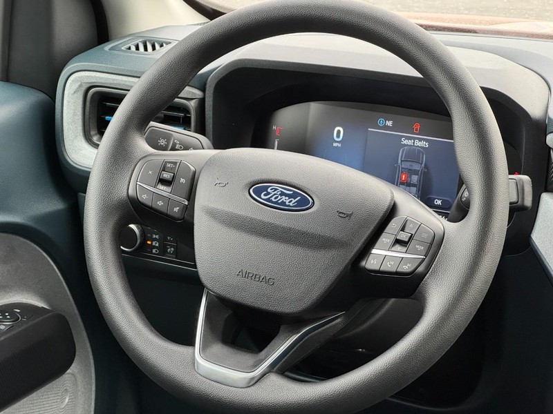 Ford Maverick Vehicle Image 07