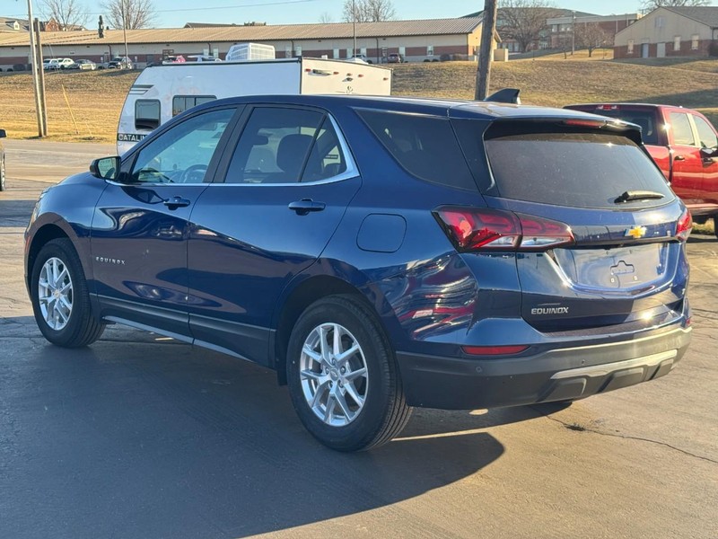 Chevrolet Equinox Vehicle Full-screen Gallery Image 06