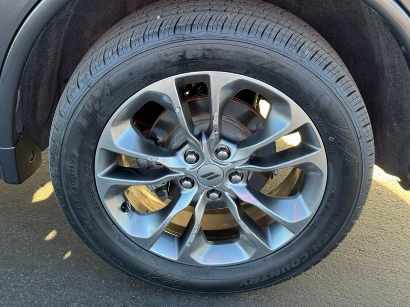 Dodge Durango Vehicle Full-screen Gallery Image 07