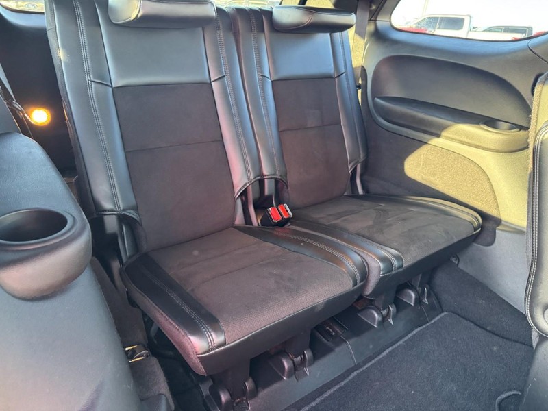 Dodge Durango Vehicle Full-screen Gallery Image 11