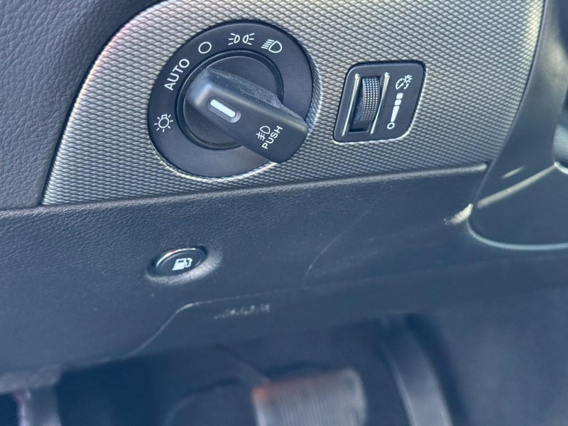 Dodge Durango Vehicle Full-screen Gallery Image 18