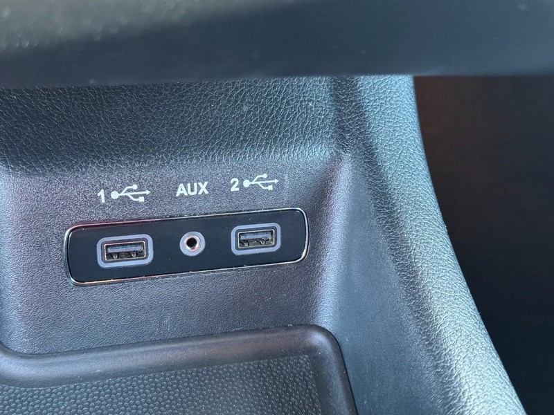 Dodge Durango Vehicle Full-screen Gallery Image 24