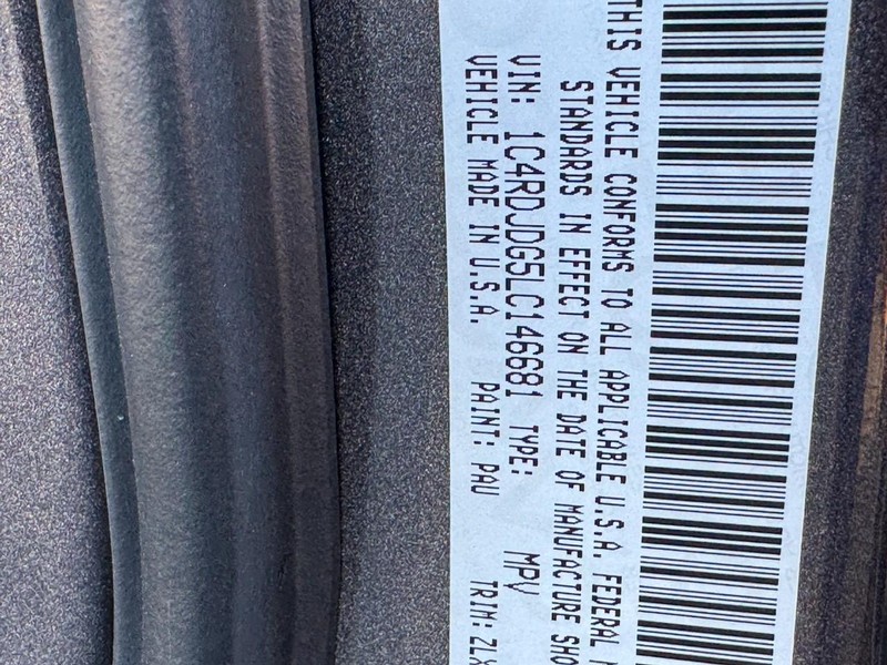 Dodge Durango Vehicle Full-screen Gallery Image 28