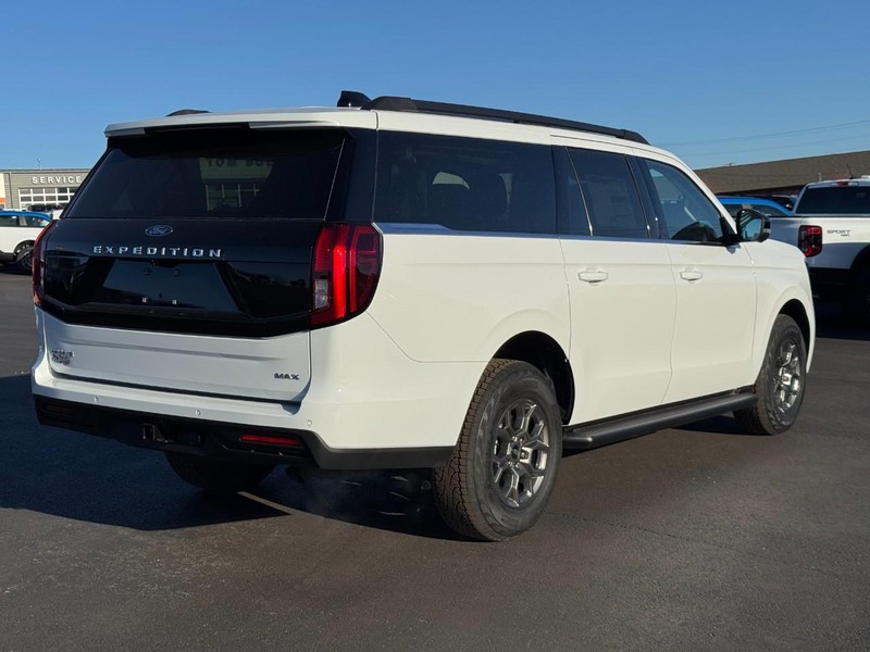 Ford Expedition Max Vehicle Image 03