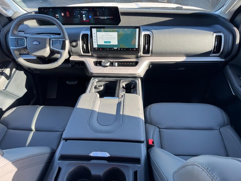 Ford Expedition Max Vehicle Image 06