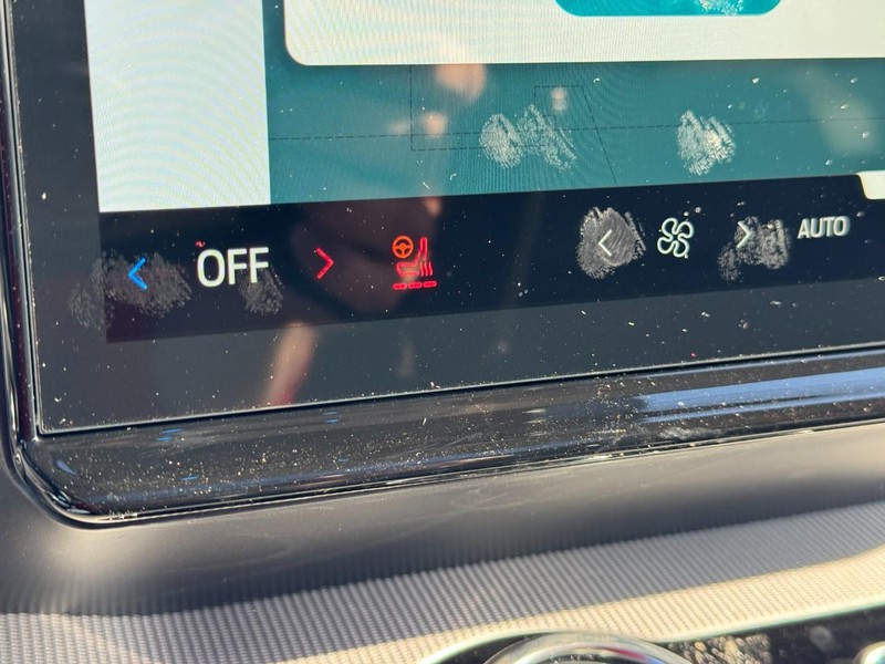 Ford Expedition Max Vehicle Image 16