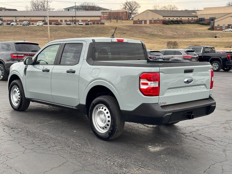 Ford Maverick Vehicle Image 06