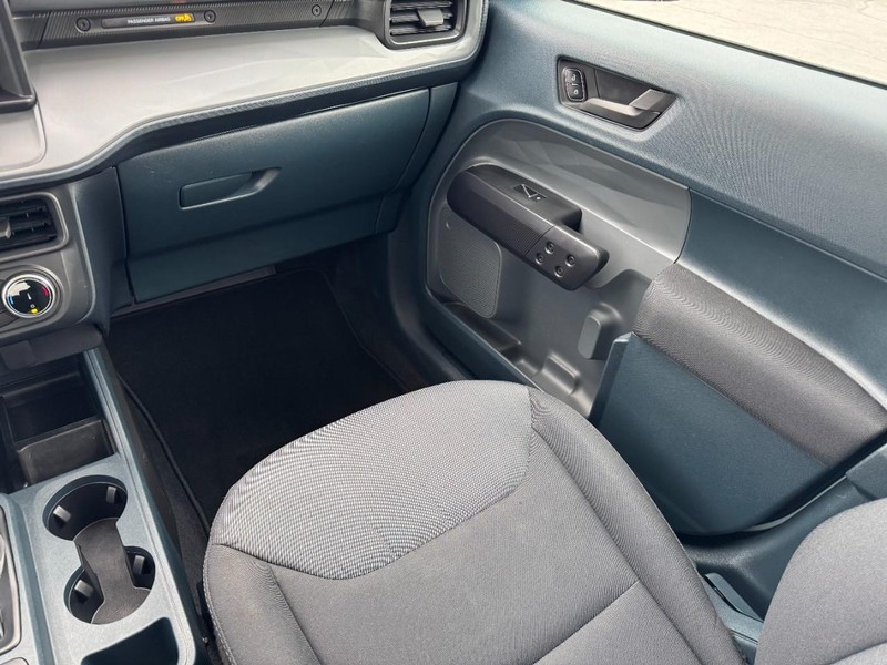 Ford Maverick Vehicle Image 15