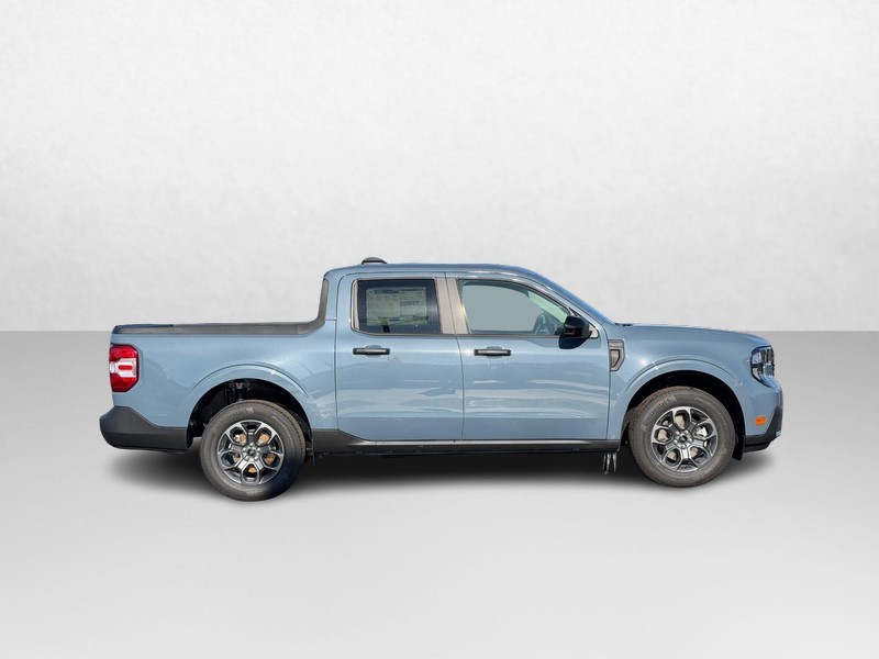 Ford Maverick Vehicle Image 02