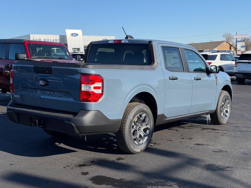 Ford Maverick Vehicle Image 03