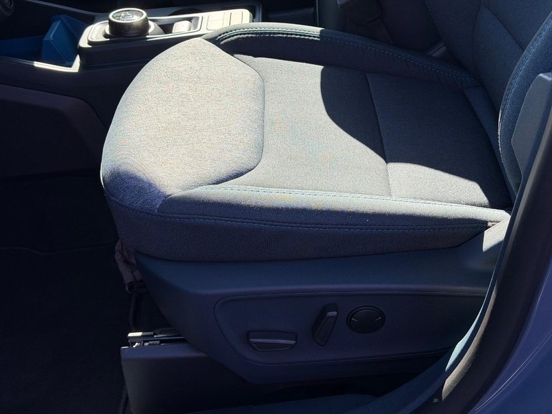 Ford Maverick Vehicle Image 15