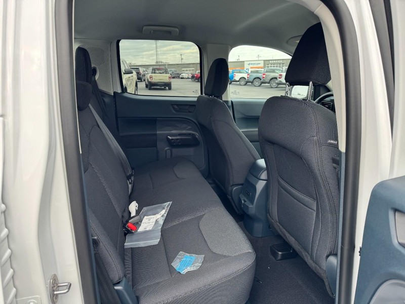 Ford Maverick Vehicle Image 05