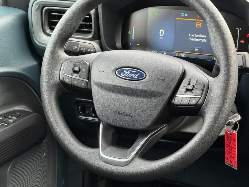 Ford Maverick Vehicle Image 07