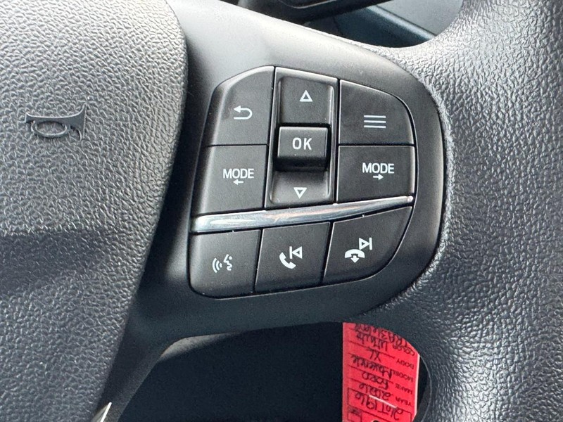 Ford Maverick Vehicle Image 14