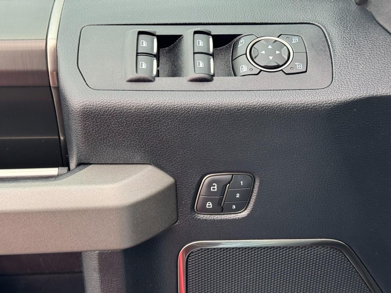 Ford F-150 Vehicle Image 25