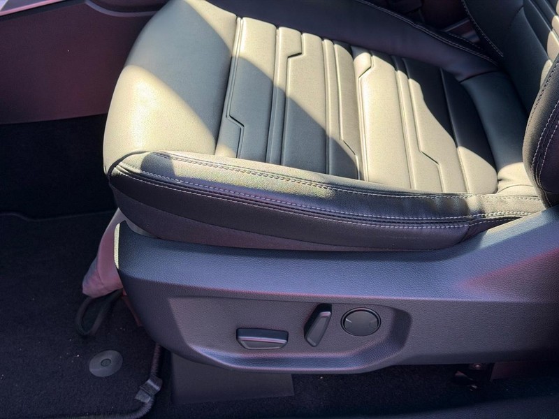 Ford Ranger Vehicle Image 16