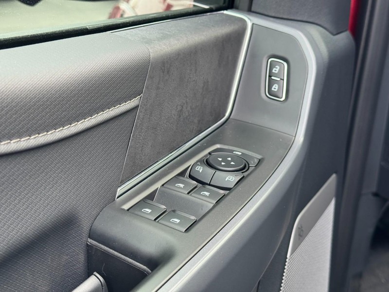 Ford F-150 Vehicle Image 16