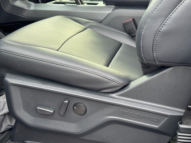 Ford F-150 Vehicle Image 17