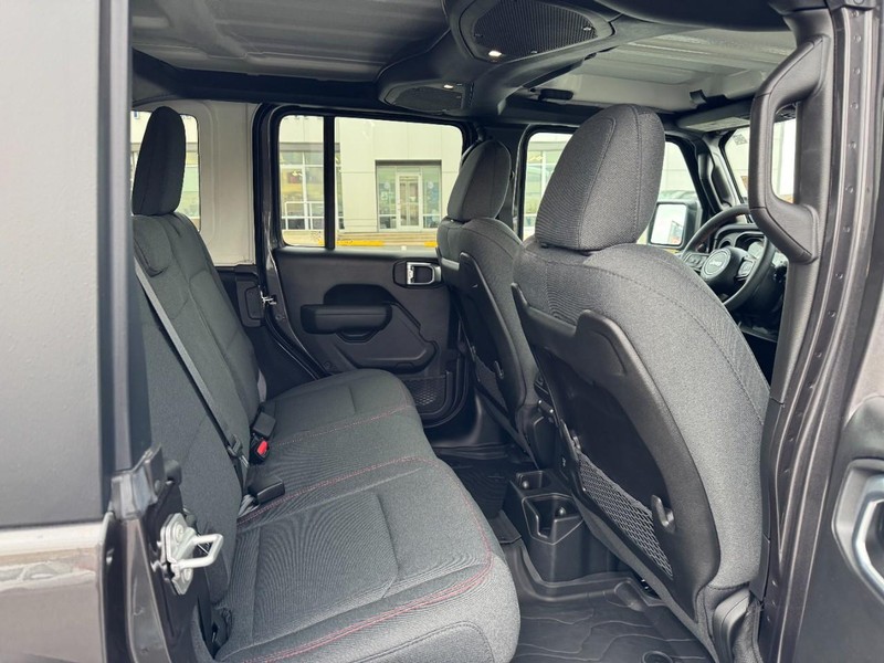 Jeep Wrangler Vehicle Image 10