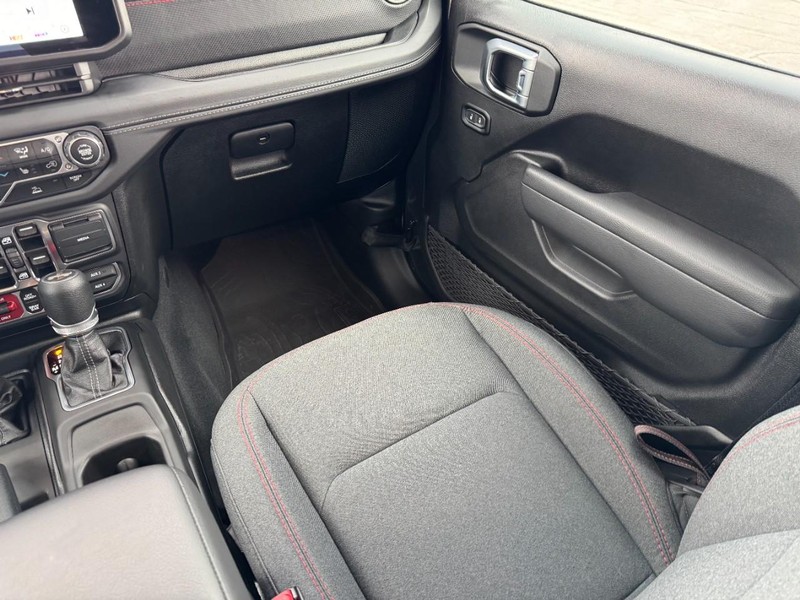 Jeep Wrangler Vehicle Image 15