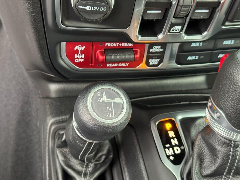 Jeep Wrangler Vehicle Image 22