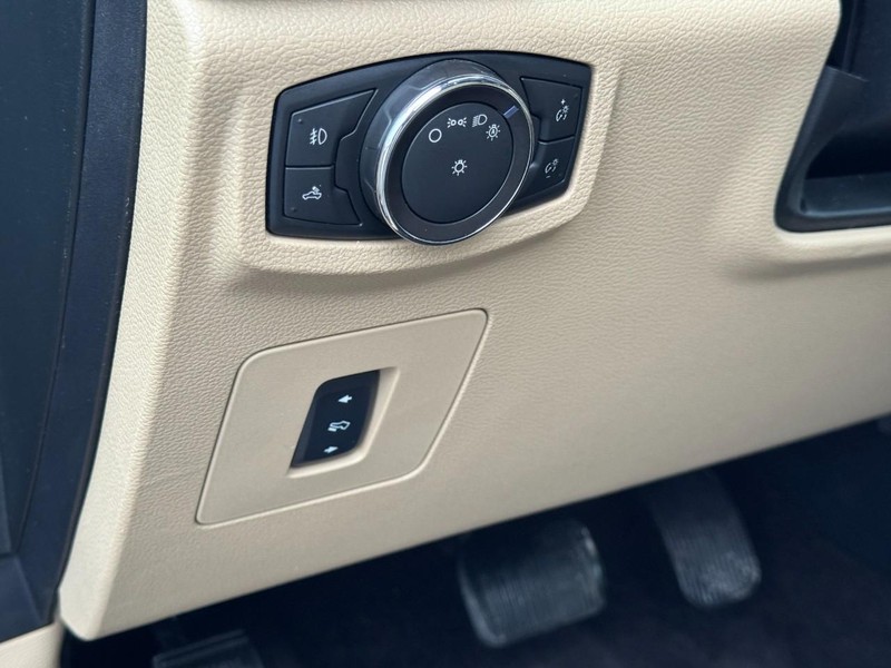 Ford F-150 Vehicle Image 15