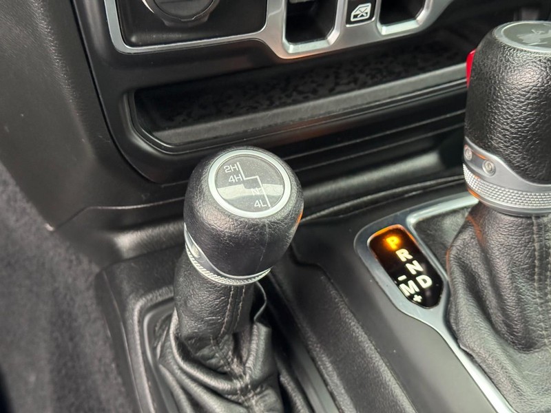 Jeep Wrangler Unlimited Vehicle Image 21