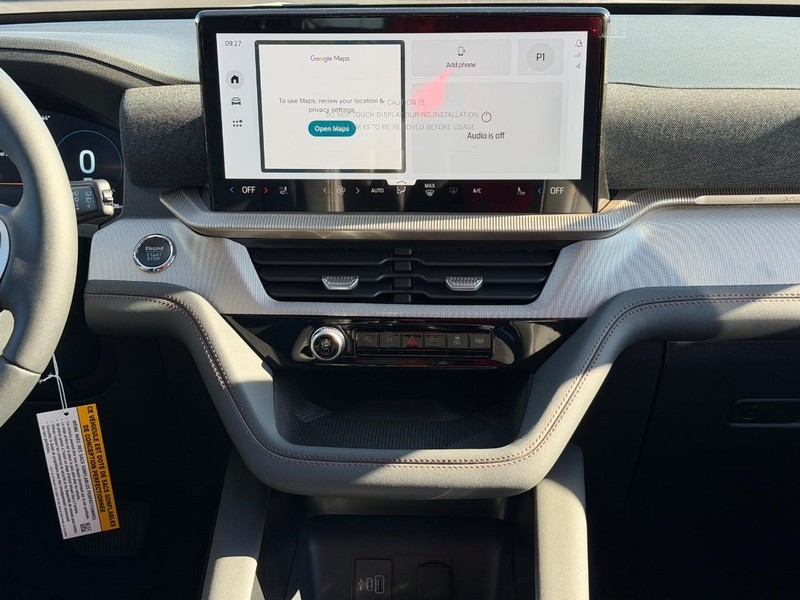 Ford Explorer Vehicle Image 09