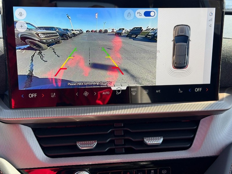 Ford Explorer Vehicle Image 15