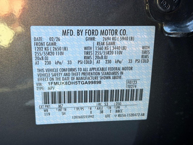 Ford Explorer Vehicle Image 18