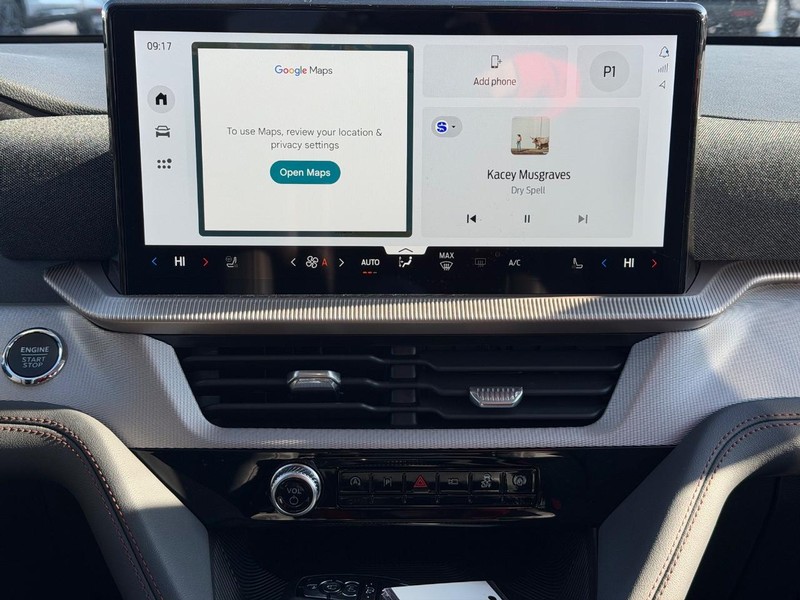 Ford Explorer Vehicle Image 09