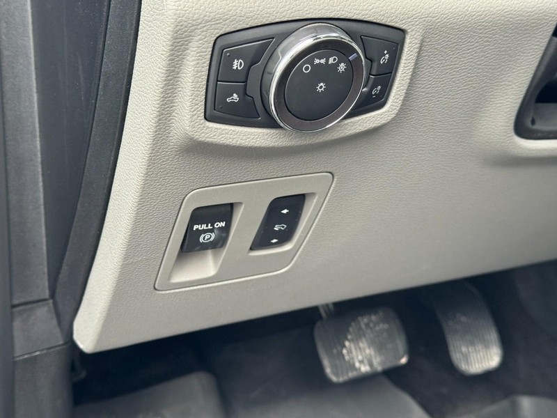 Ford F-150 Vehicle Image 16