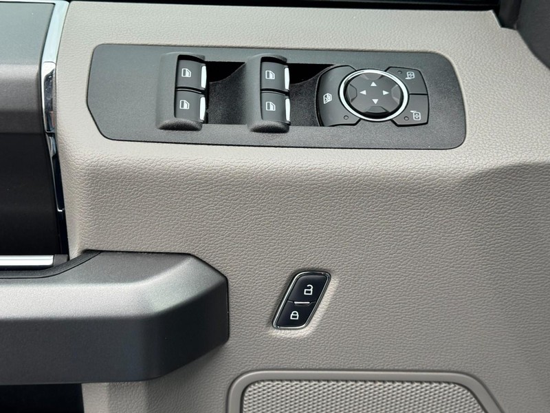 Ford F-150 Vehicle Image 24