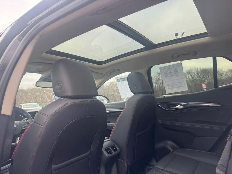 Buick Envision Vehicle Full-screen Gallery Image 12