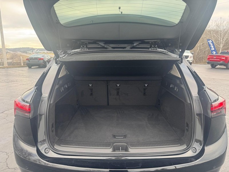 Buick Envision Vehicle Full-screen Gallery Image 13