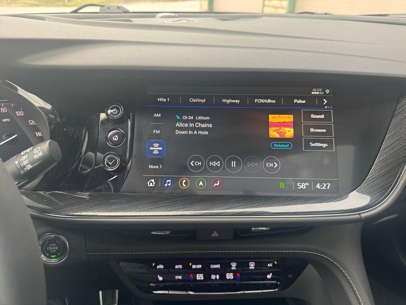 Buick Envision Vehicle Full-screen Gallery Image 19