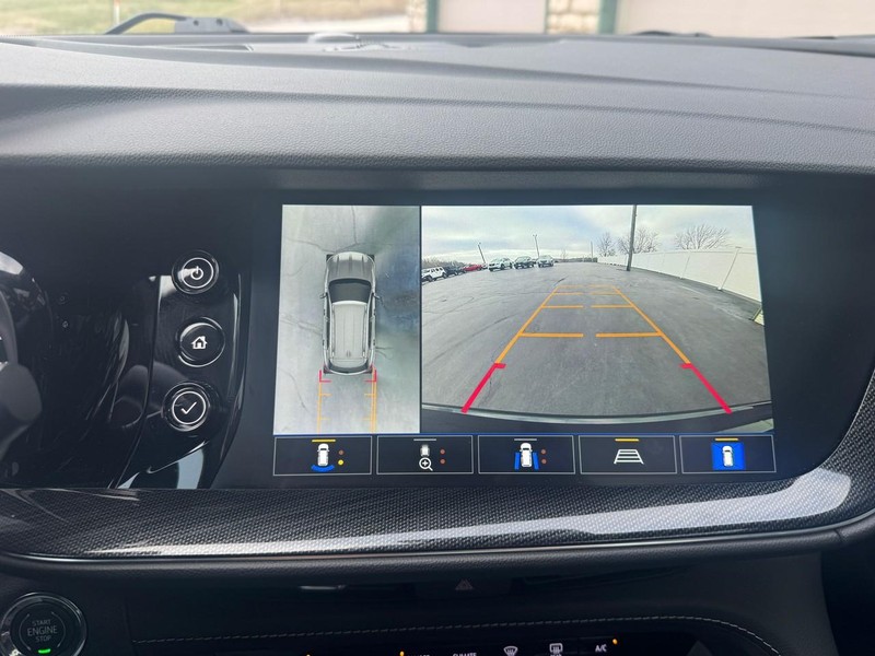 Buick Envision Vehicle Full-screen Gallery Image 20