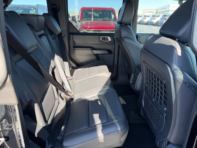 Ford Bronco Vehicle Image 05