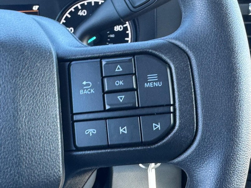 Ford Super Duty F-250 SRW Vehicle Image 17