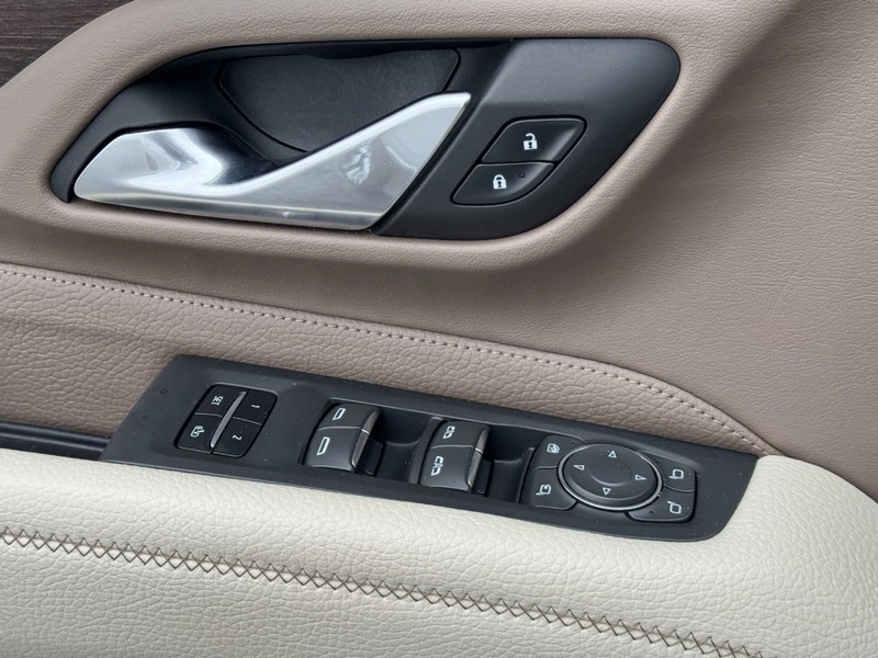 GMC Yukon Vehicle Image 26