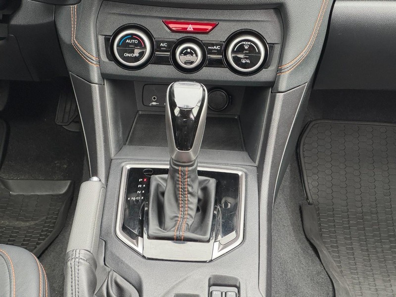 Subaru Crosstrek Vehicle Image 14