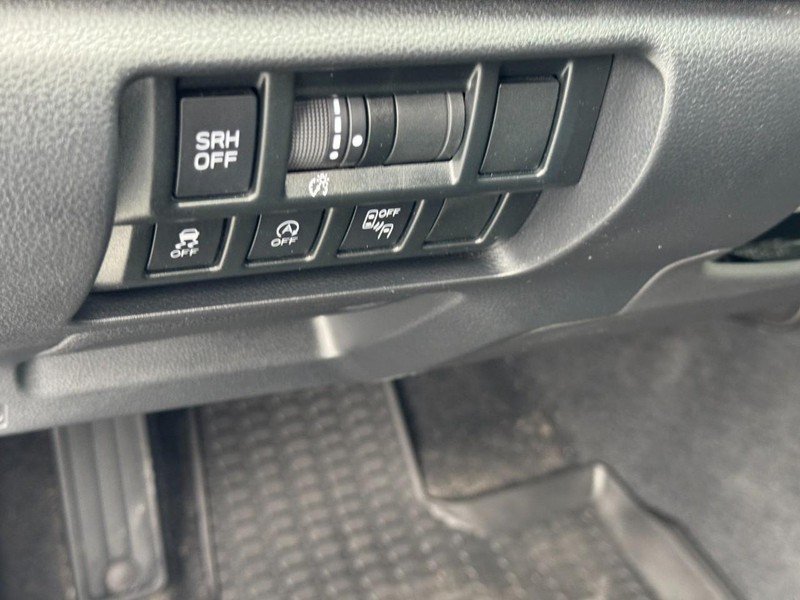 Subaru Crosstrek Vehicle Image 17