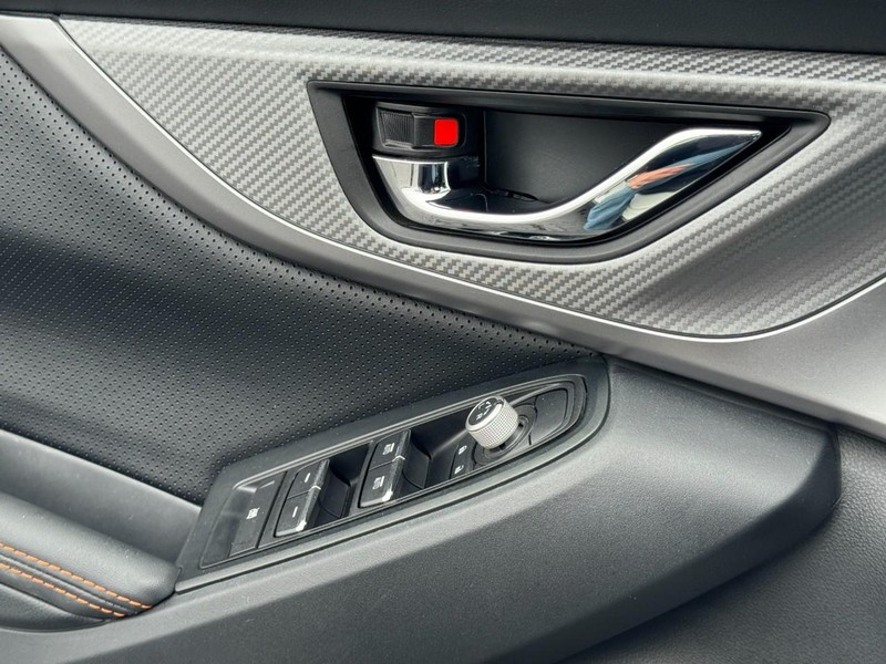 Subaru Crosstrek Vehicle Image 24