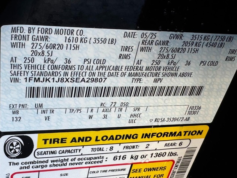 Ford Expedition Max Vehicle Full-screen Gallery Image 28